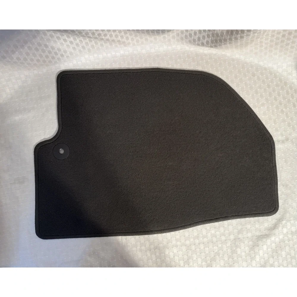 GM OEM Carpet Floor Mats Set of 4 Black Charcoal #86281794 Front & Rear